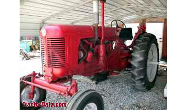 TractorData.com J.I. Case 411 Tractor Photos Information