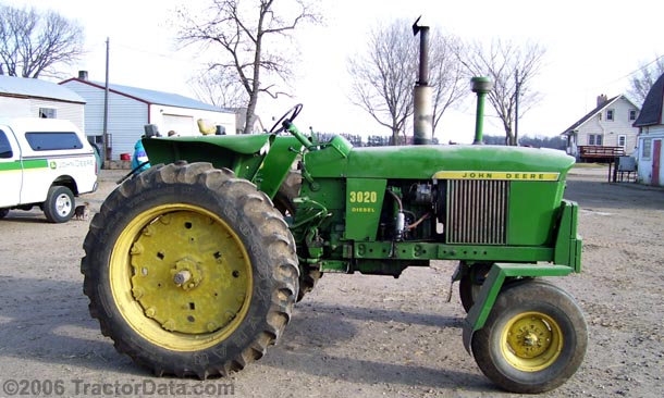 John Deere 3020 tractor photo