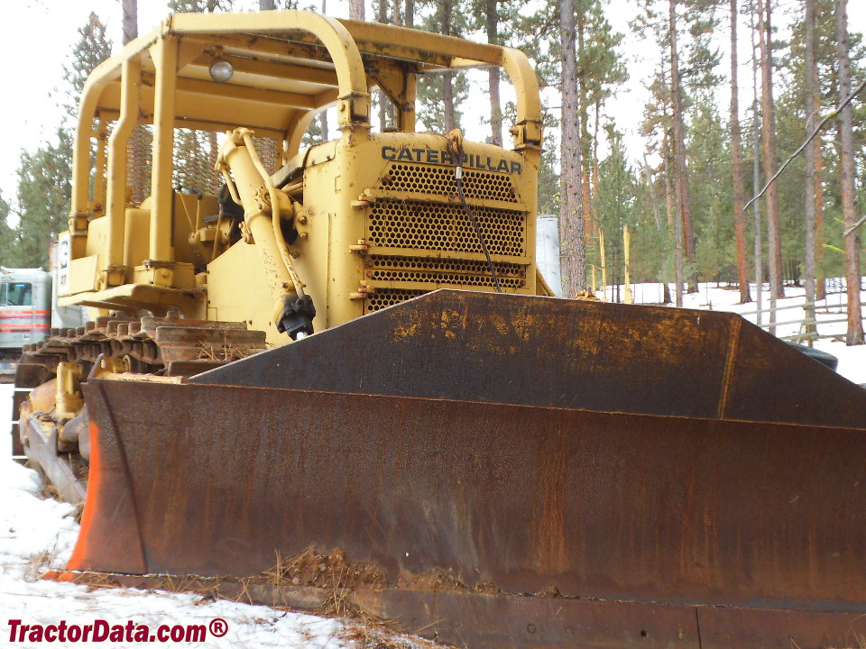 Caterpillar D7E 47A bulldozer.