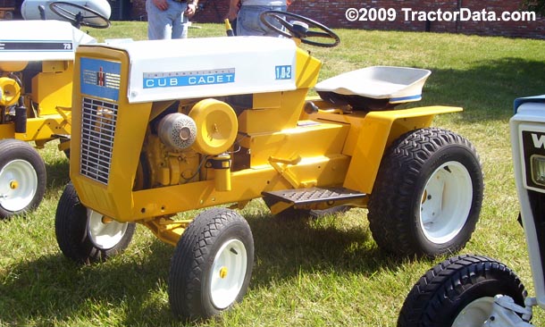 TractorData.com Cub Cadet 102 tractor photos information