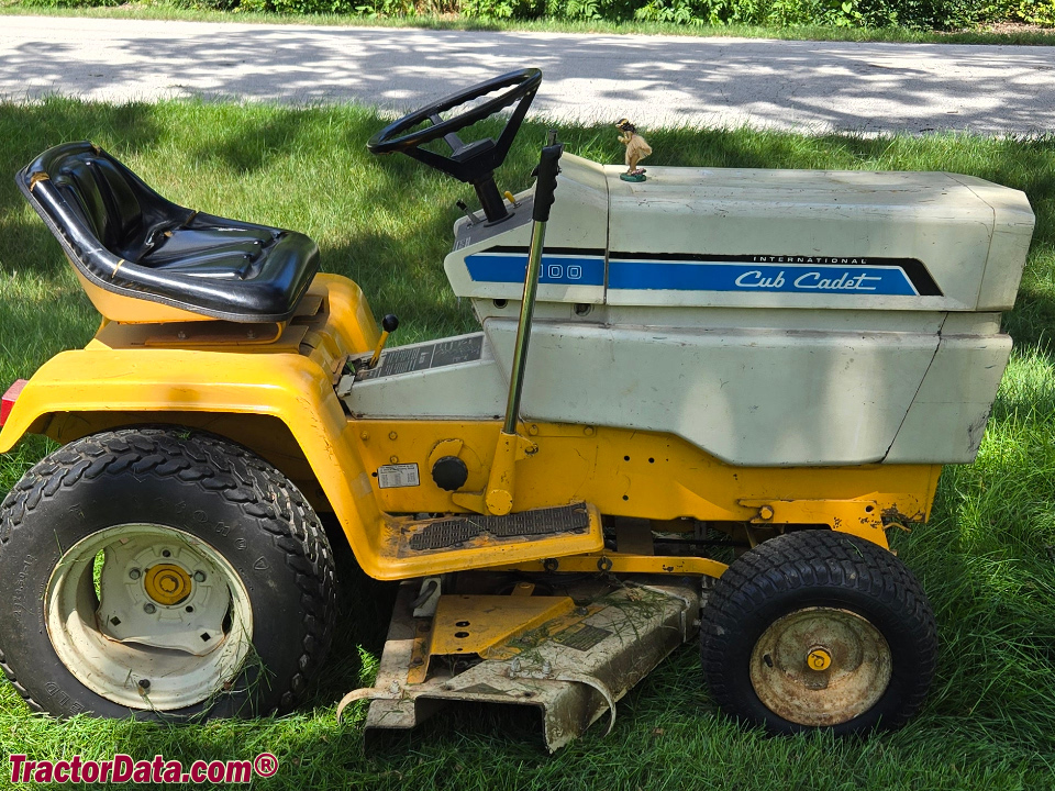 Cub Cadet 1100 garden tractor.