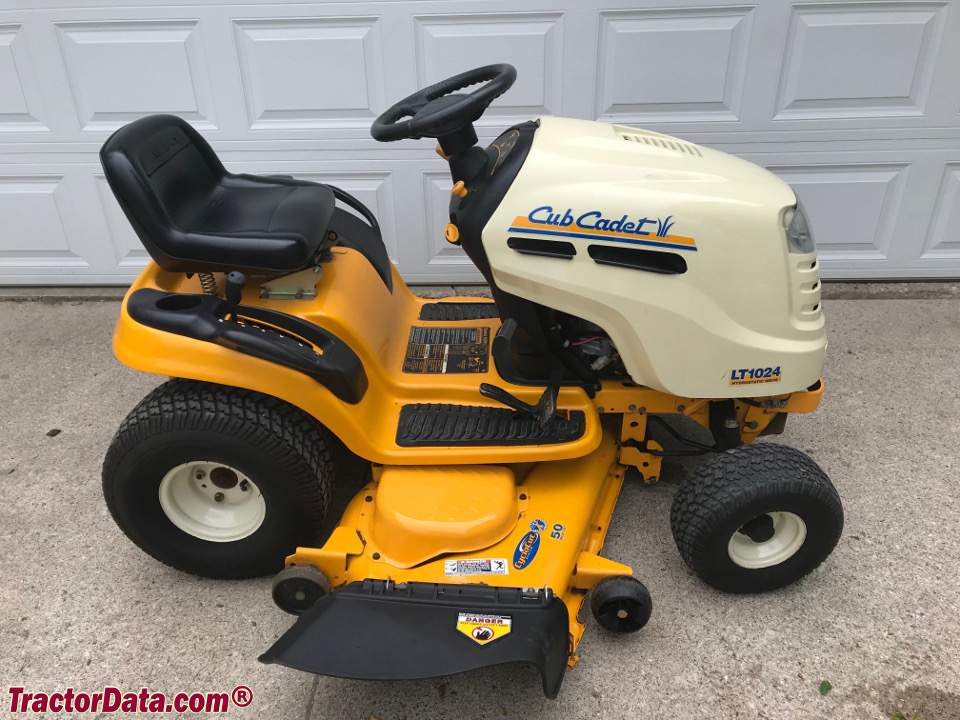 Cub Cadet LT 1024 lawn tractor.