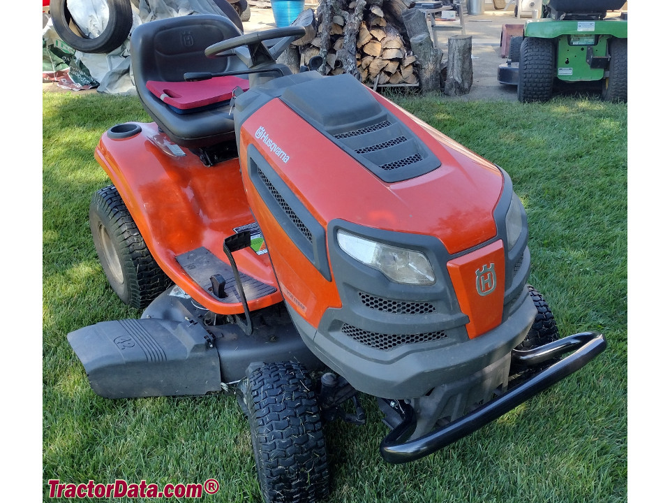 Husqvarna yth18542 42 in 18.5 hp briggs & stratton hydrostatic riding mower sale