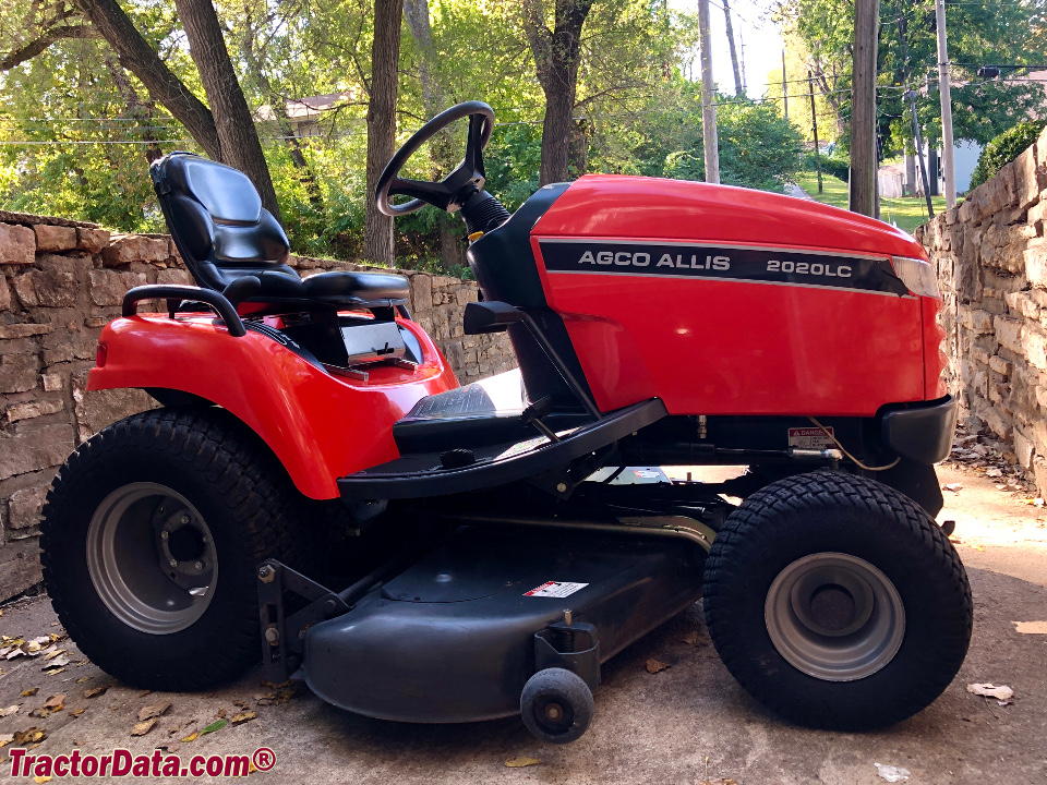 AGCO 2020LC garden tractor.