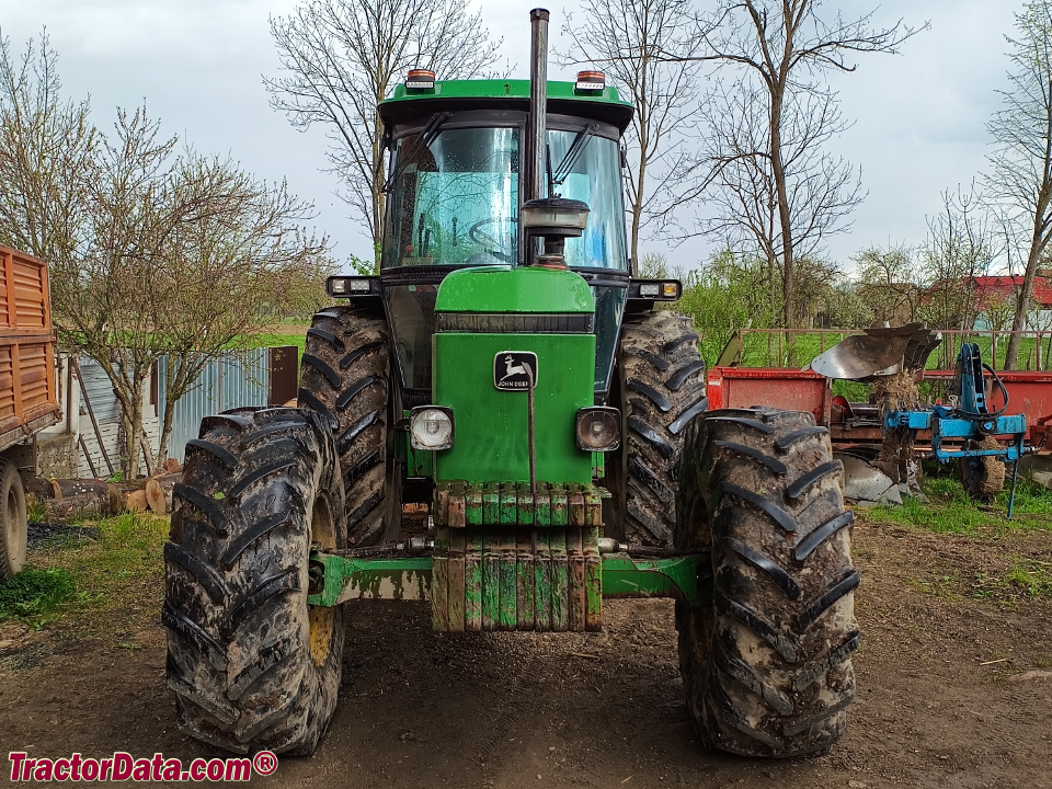 John Deere 3640 tractor.