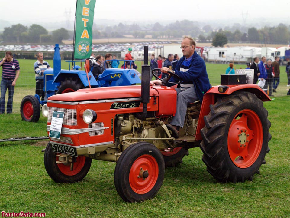 Zetor 2511.