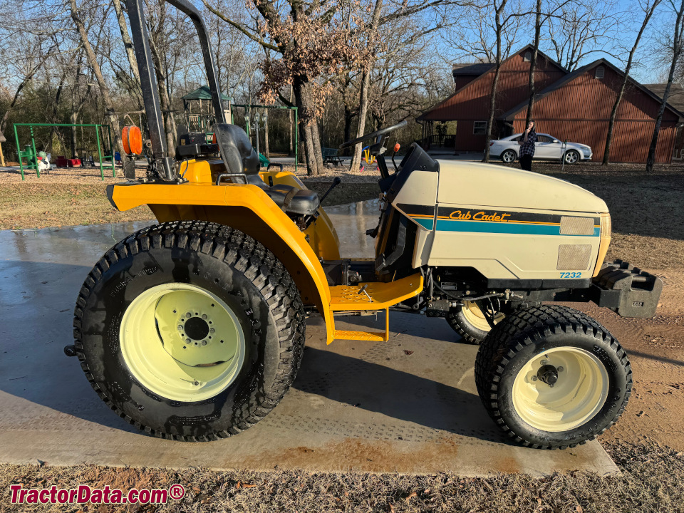 Cub Cadet 7232 compact utility tractor.