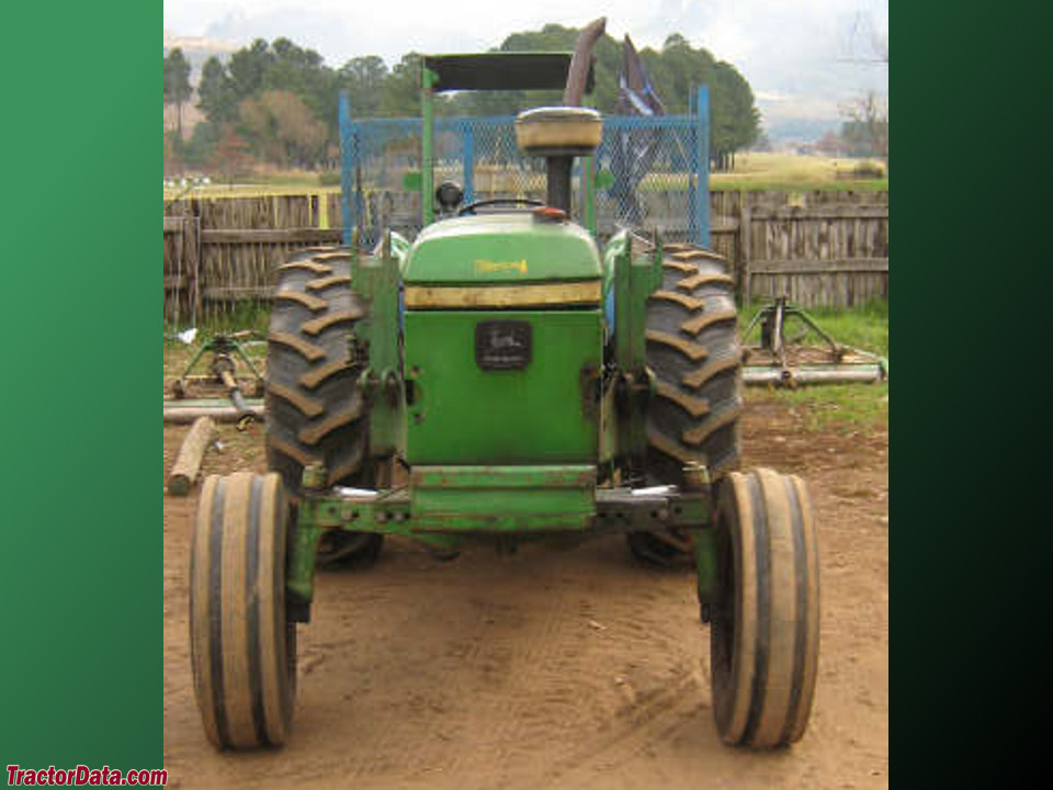 John Deere 2251