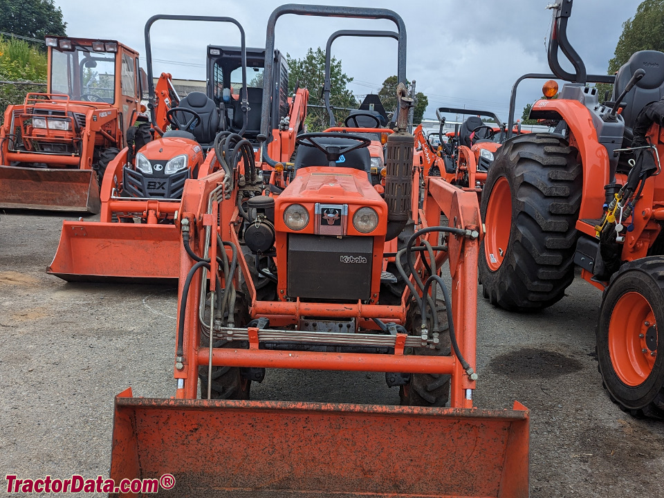 Kubota B7100hst Tractor Photos Information