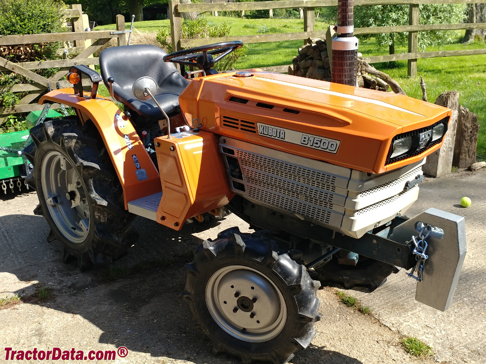 Kubota B1500 compact utility tractor.