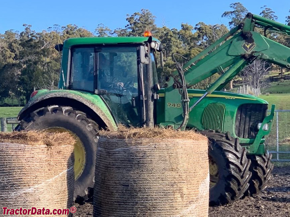 John Deere 6620 tractor with 740 front-end loader.