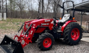 Branson 5520H tractor photo